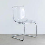 Lot de 2 chaises de salle à manger modernes en acrylique transparent style fantôme avec pieds en métal argenté pour cuisine, mariages, restaurants et banquets