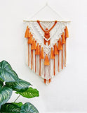 Tenture murale et décoration murale en macramé bohème faite à la main avec pompons, art mural tissé en macramé pour décoration de chambre à coucher, salon, appartement, chambre d'enfant (orange)