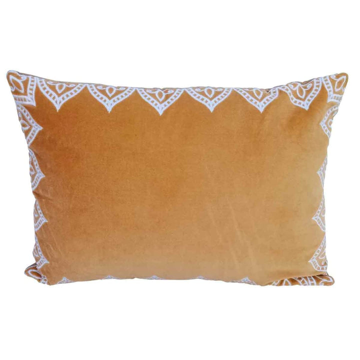 Casa Moro Luka Coussin marocain en velours avec rembourrage - Coussin décoratif oriental brodé pour votre canapé ou fauteuil préféré Casa Moro Luka Coussin marocain en velours avec rembourrage - Coussin décoratif oriental brodé pour votre canapé ou fauteuil préféré