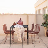 KLAST Chaise de Salle à Manger Leo en Rotin de Couleur Terracotta et Pieds en Métal, Design Artisanal Unique pour Ajouter Une Touche de Charme à Votre Intérieur