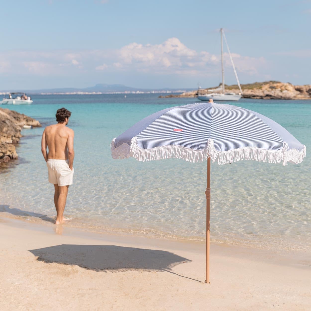 Image libre: Parasol, plage, eau, sable, soleil, exotique, ciel, plage  tropicale, été, tourisme, image size:1250x1250