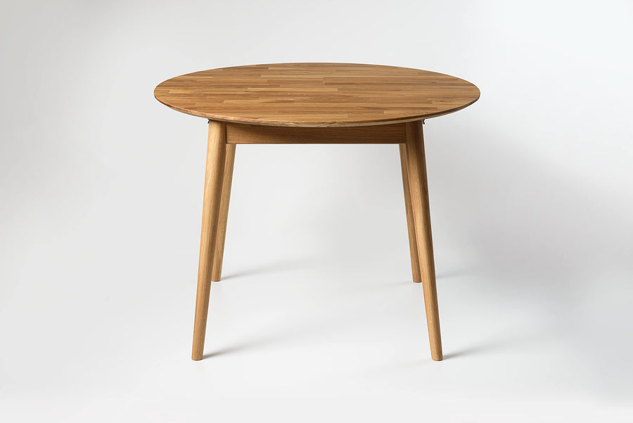 NordicStory Escandi Table de salle à manger ronde extensible en bois de chêne massif Style nordique 110-145 x 110 x 75 cm Couleur chêne naturel NordicStory Escandi Table de salle à manger ronde extensible en bois de chêne massif Style nordique 110-145 x 110 x 75 cm Couleur chêne naturel