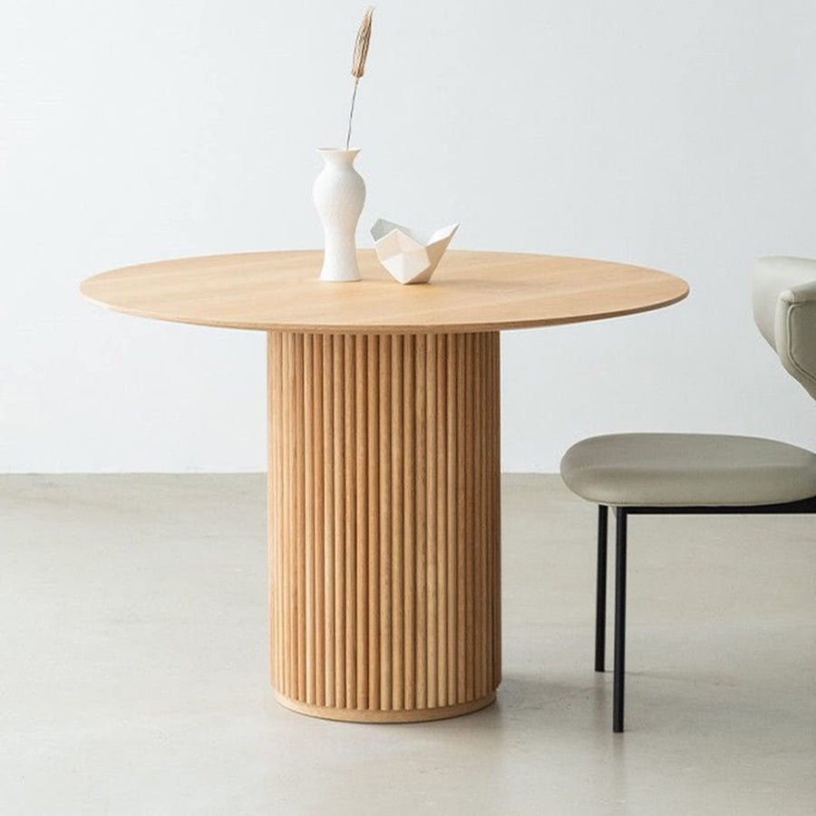 Table de salle à manger ronde en bois de pin avec socle en bois – Parfaite pour la cuisine, la salle à manger ou le restaurant – Design élégant et simple en bois massif – Idéal pour les pauses café de