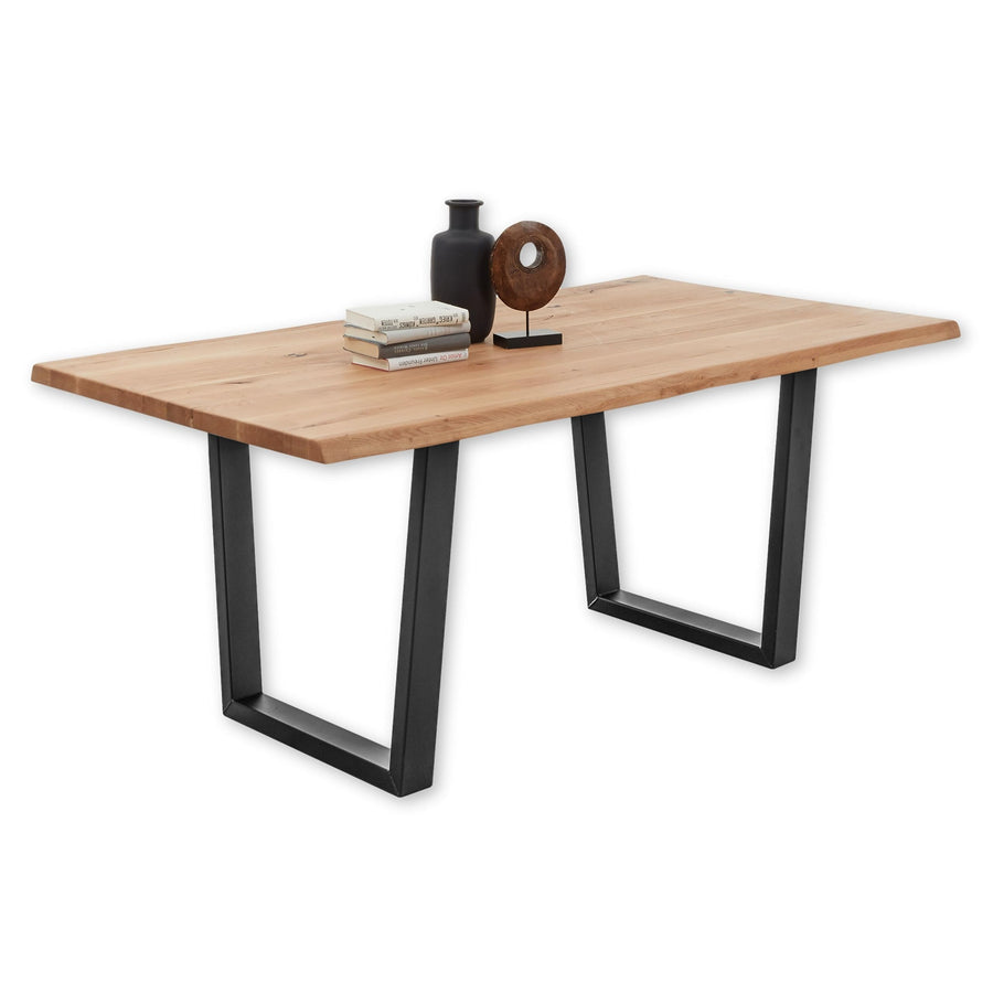 Stella Trading Benny Mini chêne Massif – Table à Bord d Stella Trading Benny Mini chêne Massif – Table à Bord d'arbre de qualité supérieure avec Structure en métal Noir pour Votre Salle à Manger – 180 x 75 x 100 cm