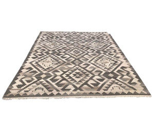 Miss Cucci, Afghan Kilim Tapis 255 x 310 cm 14