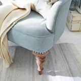 Loberon Fauteuil Ainsley, pieds tournés à la main, rivets sur les pieds, grand confort d'assise, design intemporel, siège, lin, bois de manguier, bleu