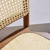 sweeek - Lot de Deux chaises Vintage en Bois Marron Vieilli avec Assise et Dossier en rotin