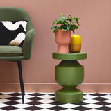 sweeek - Table d'appoint. Bout de canapé. Table de Chevet en métal Coloris Kaki. Alma. Ø30.5 x H 46.5cm