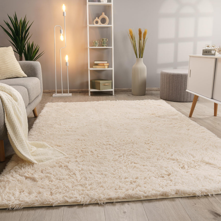Paco Home Tapis De Salon Poils Longs Fausse Fourrure Shaggy Moelleux Monochrome, Dimension:160x220 cm, Couleur:Crème Paco Home Tapis De Salon Poils Longs Fausse Fourrure Shaggy Moelleux Monochrome, Dimension:160x220 cm, Couleur:Crème
