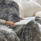 Wajade Couverture en Fausse Cachemire Fourrure en Peluche, Gris Crème, Couverture Polaire Haute Qualité, Poil Long Douce et Confortable, Plaid Canape 160 x 200 cm