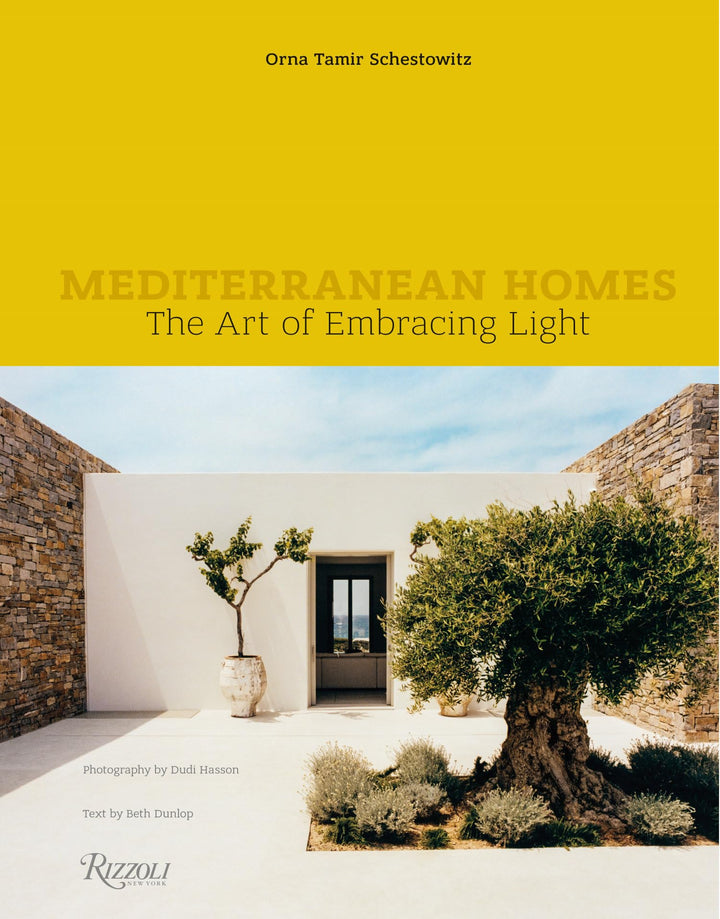 Mediterranean Homes: The Art of Embracing Light