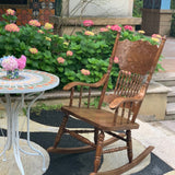 Fauteuils de salon à bascule,rocking chair adulte interieur,rocking chair adulte en bois,Grand dossier avec texte gravé, adapté pour porche, jardin, bureau, terrasse, chaise rétro ( Color : Walnut , S