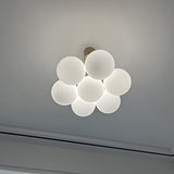 Plafonnier Éclair de pendentif en grappes de globe du milieu du siècle for îlot de cuisine, lustre en laiton moderne salle à manger suspendue, lumière de la conception de ballon en verre blanc 4 lustr