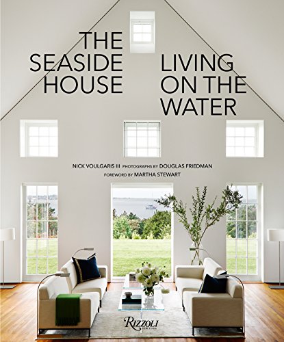 Coastal House: Living on the Water