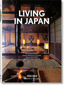 Living in Japan Living in Japan